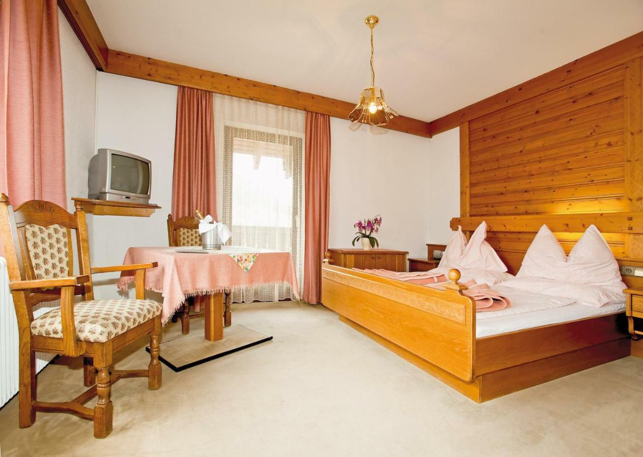 Bruckerhof Hotel Puchberg am Schneeberg Buitenkant foto